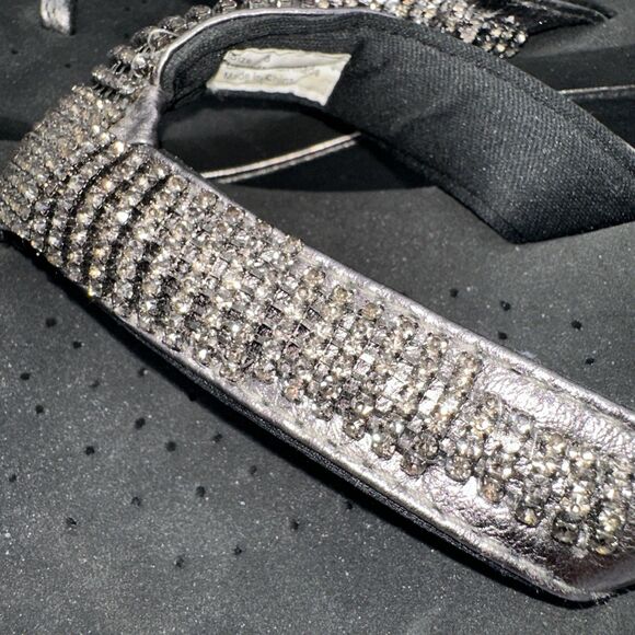 VOLATILE Women's Bejeweled Flip Flops Wedge Sandal Thongs Slide Heel Platform 8 - Picture 2 of 8